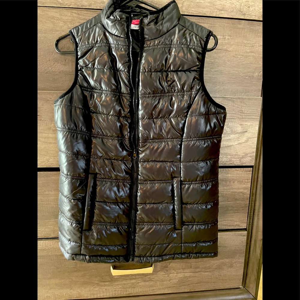 Izod Black Puffer Vest